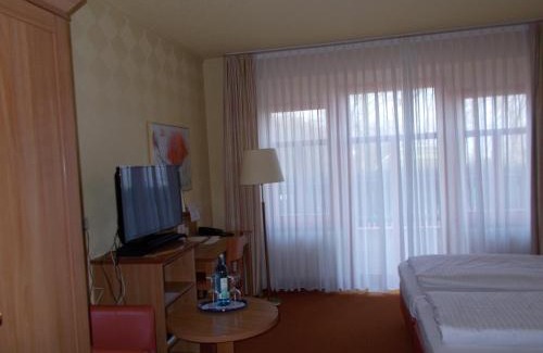 Loebau Hotel | Berg-Gasthof Honigbrunnen