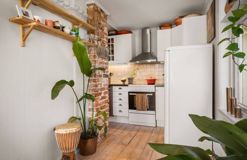 Bergen City Centre House | Bergen Gem Straight Out of History - Built in 1750
