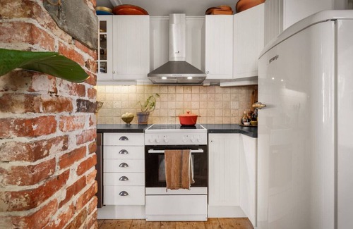 Bergen City Centre House | Bergen Gem Straight Out of History - Built in 1750