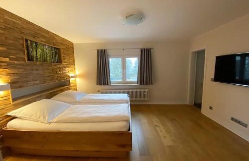 Lenneplaetze House | Berggasthof zur Glocke