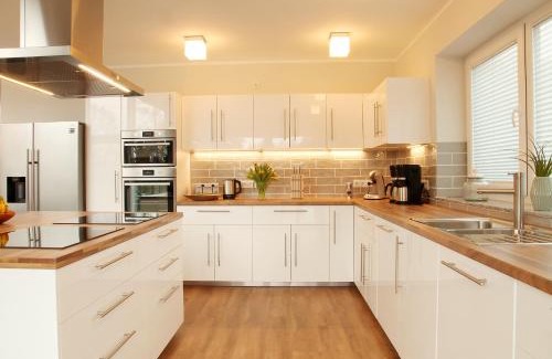 Braunlage Apartment | Bergtraum Braunlage im Harz, 17 Gäste, Sauna, Hottub-Pool