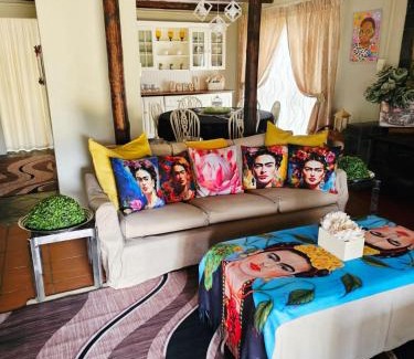Clarens House | Bergvliet Cottages - Salvado and Esparanza