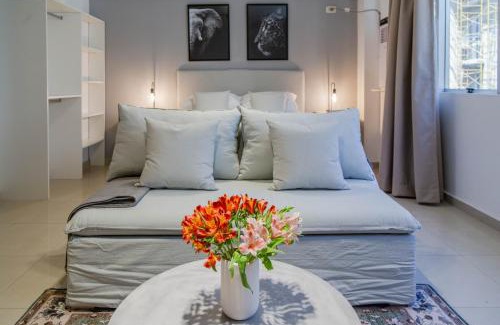 Balvanera Apartment | Berilo Luminous Studio