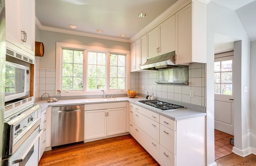 Claremont House | Berkeley Home w/Garden, Close to San Francisco!