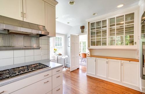 Claremont House | Berkeley Home w/Garden, Close to San Francisco!