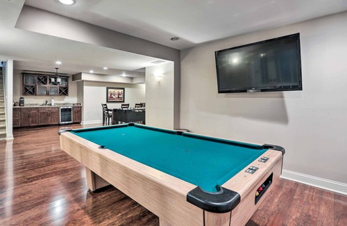 Bernardsville House | Bernardsville Abode w/Private Pool + Patio!