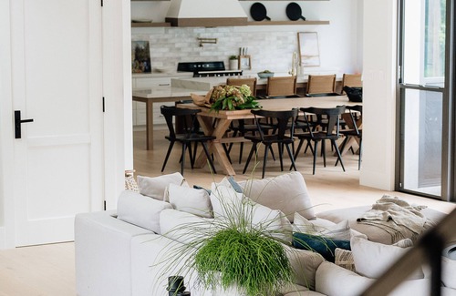 Berry House | Berry Luxury Barn House