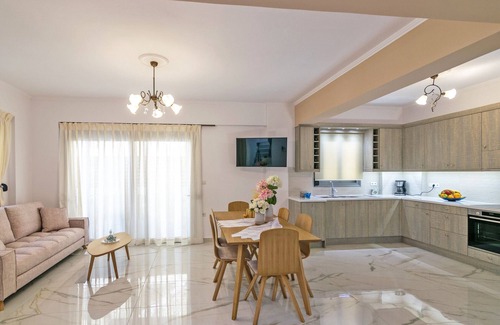 Adele Villa | Bessie's dream villa,private pool,near amenities