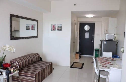 Valencia Apartment | Best Condo in New Manila Quezon City-Princeton Residences-Fast Wi-fi