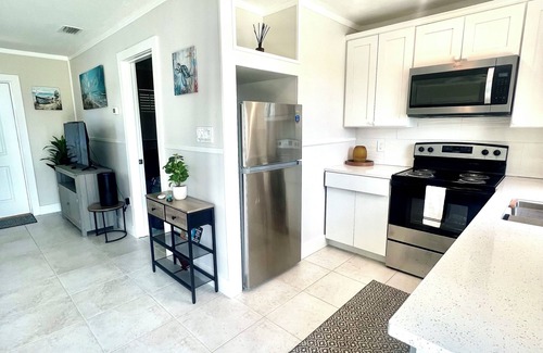 Matlacha House | Best Deal Available for a monthly rental home during season! ποΈπ¬