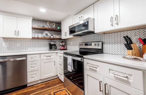 Lower East Side Apartment | Best Downtown Location, Long-Term Stays Welcome!