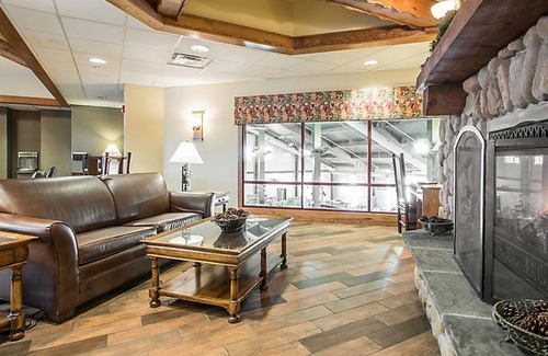 Wisconsin Dells Resort | Best Family Retreat at Christmas Mountain Village w/2 bedroom Cottage