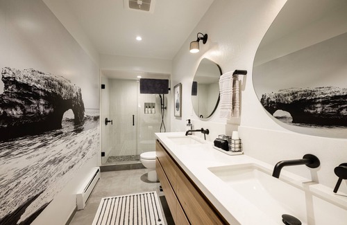 Westside Santa Cruz House | BEST LOCATION! Ocean and Sunset Views; Family & Pet Friendly