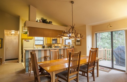 Park Forest Estates House | Best lot in Park Forest!