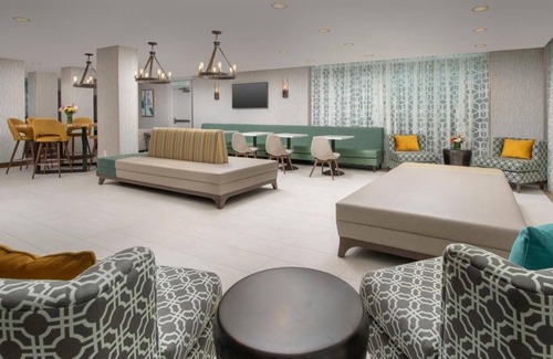 Brickell Hotel | Best Memories Start Here! Outdoor Swimming Pool, Pets Allowed!