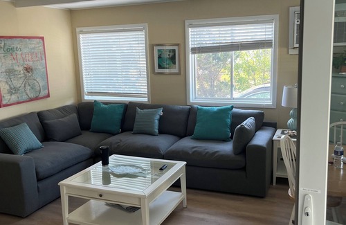 Dewey Beach Condo | Best of Dewey! 2 BR1.5 bath steps to the Ocean on popular McKinley!