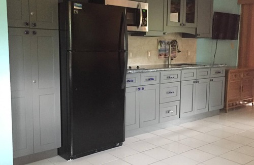 Red Hook Condo | * Best on the Beach * The Show & Go Condo - A109!