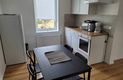 Altenburg Condo | Best price per month, flat for 5, 30 minutes to Leipzig