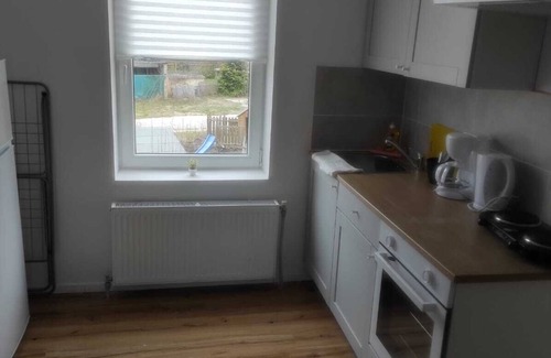 Altenburg Condo | Best price per month, flat for 5, 30 minutes to Leipzig