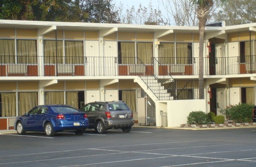 Jacksonville Hotel | Best Rest Inn