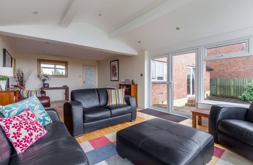 Castlereagh House | Best View in Belfast! Spacious four bedroom family home