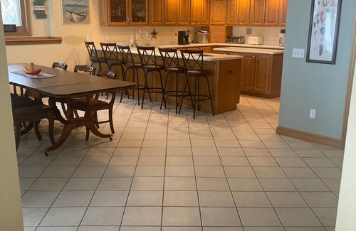 Angola House | Best Views And Most Space, Comfortably Sleeps 30 with Endless Opportunities!