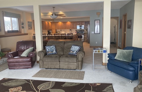 Angola House | Best Views And Most Space, Comfortably Sleeps 30 with Endless Opportunities!