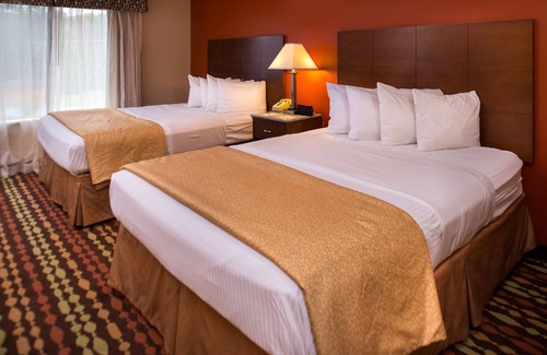 Wisconsin Dells Hotel | Best Western Ambassador Inn & Suites