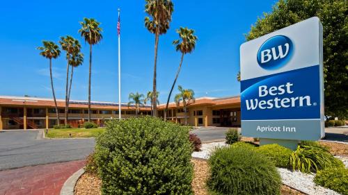 Wood Ranch Hotel | Best Western Apricot Inn