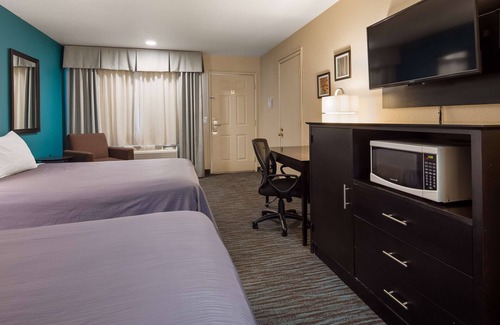 Wood Ranch Hotel | Best Western Apricot Inn