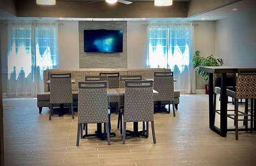 Brockport Hotel | Best Western Brockport Inn & Suites