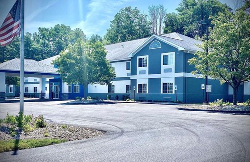 Brockport Hotel | Best Western Brockport Inn & Suites