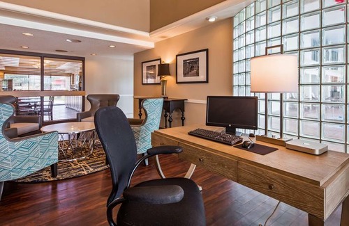 Madison Hotel | Best Western East Towne Suites