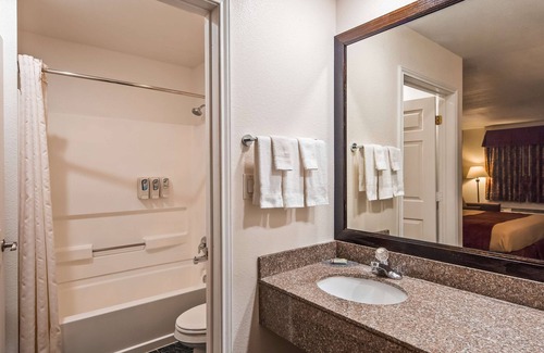 Johnson City Hotel | Best Western Johnson City Inn