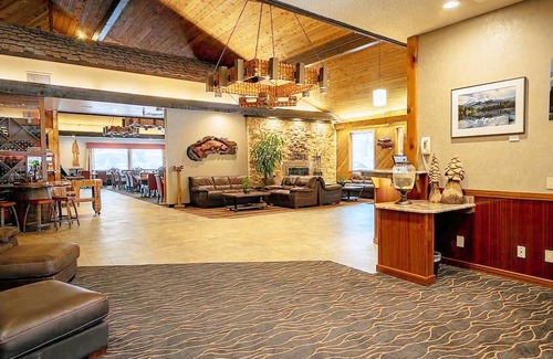 Mount Shasta Hotel | Best Western Plus Tree House