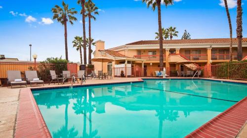Modesto Hotel | Best Western Palm Court Inn