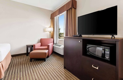 Centre Wellington Hotel | Best Western Plus Fergus Hotel