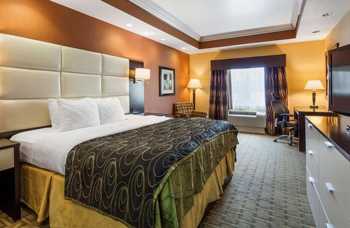 North Little Rock Hotel | Best Western Plus JFK Inn & Suites