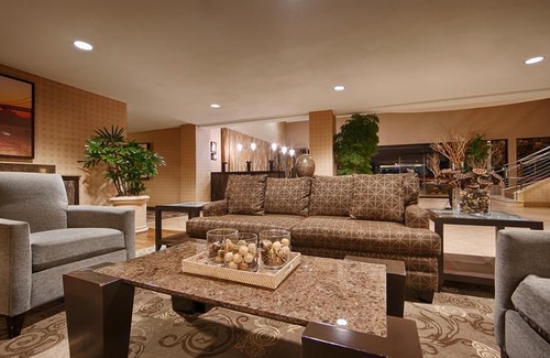 East Peralta Hotel | Best Western Plus Bayside Hotel