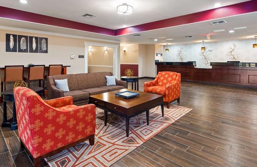 Burleson Hotel | BEST WESTERN Plus Burleson Inn and Suites