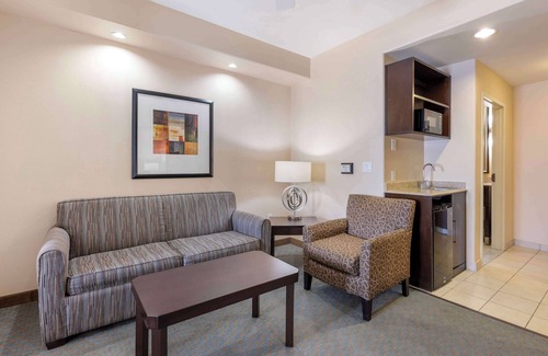 Midland Hotel | Best Western Plus Midland Suites