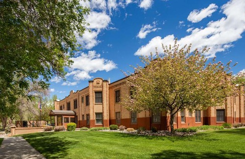 Thermopolis Hotel | Best Western Plus Plaza Hotel