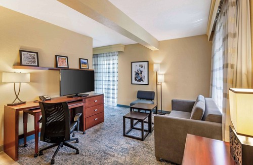 Carterville Hotel | Best Western Plus Provo University Inn