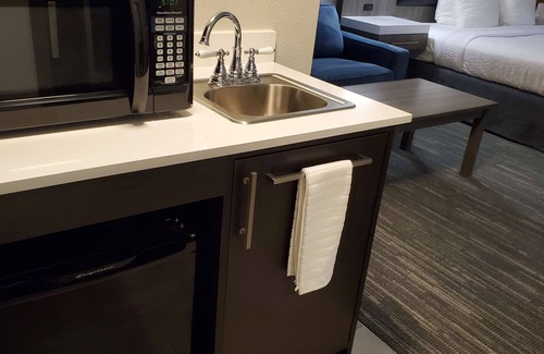 Renton Hotel | Best Western Plus Renton Inn