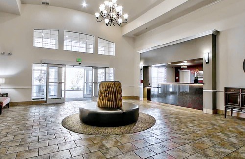 Salinas Hotel | Best Western Plus Salinas Valley Inn & Suites