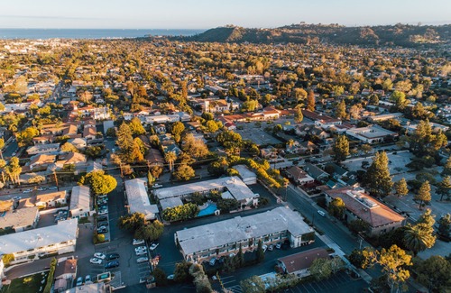 Oak Park Hotel | Best Western Plus Santa Barbara