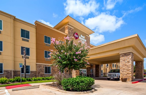 El Lago Hotel | Best Western Plus Seabrook Suites