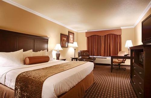 Tyler Hotel | Best Western Plus Southpark Inn & Suites