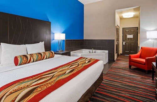 North by Northwest Hotel | Best Western PLUS Tech Medical Center Inn
