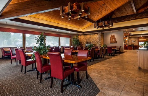 Mount Shasta Hotel | Best Western Plus Tree House